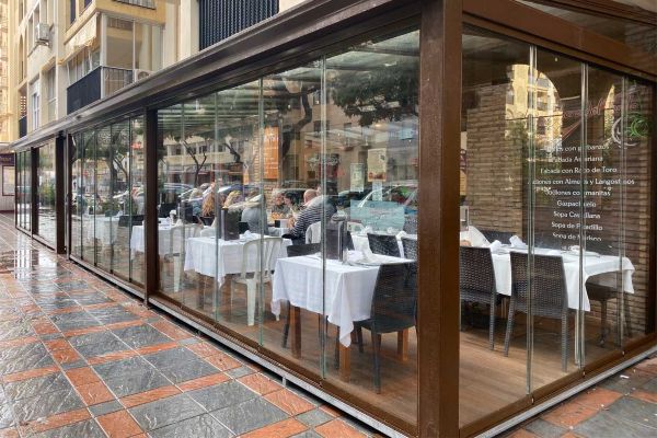 Cerramientos de Hostelería - Cerramientos Pamplona Navarra Cerramientos de Hostelería - Cerramientos Pamplona Navarra